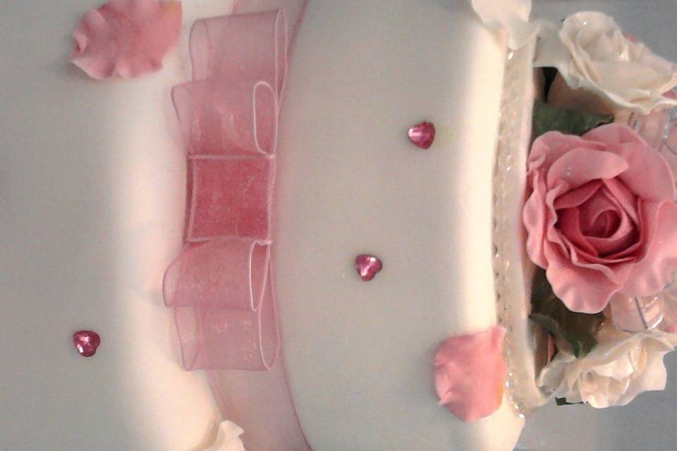 Pink and white scatter cake