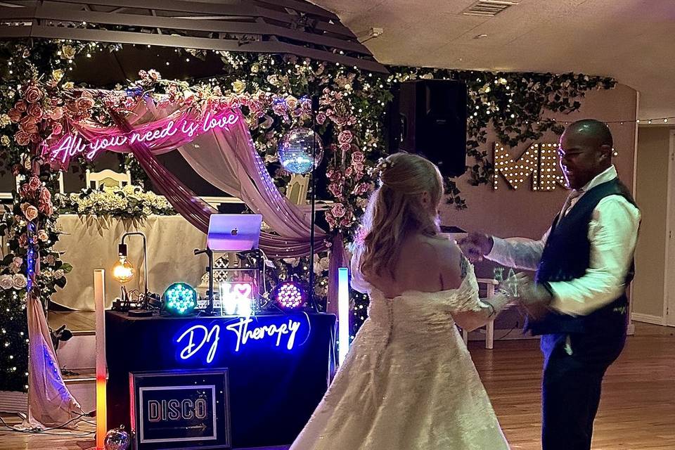 First dance &perfect backdrops