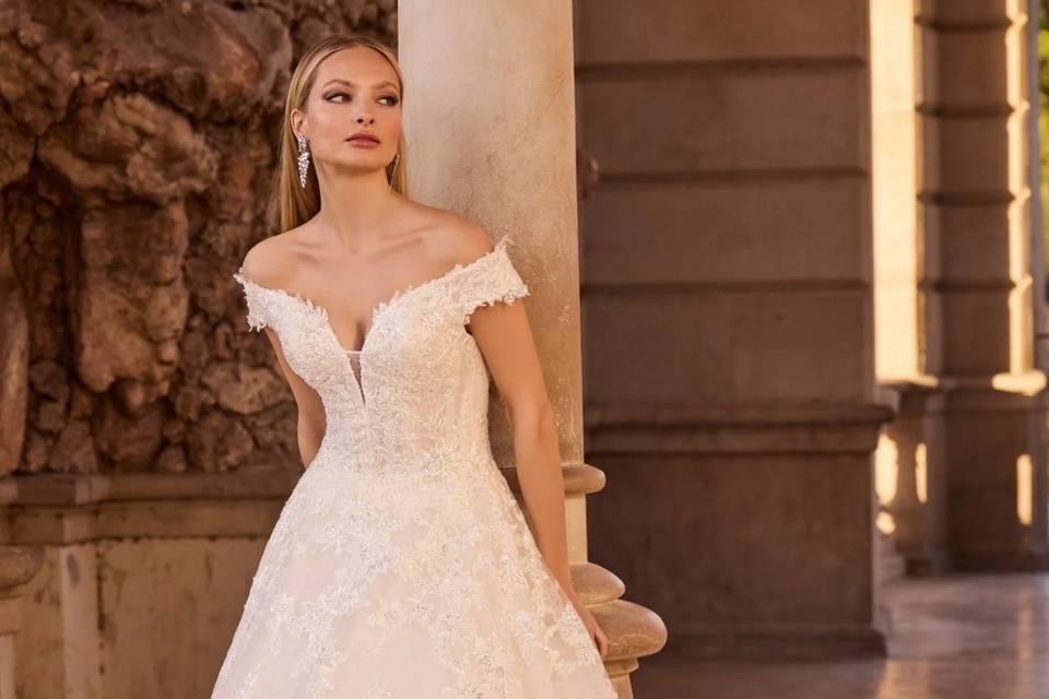 Wedding dress