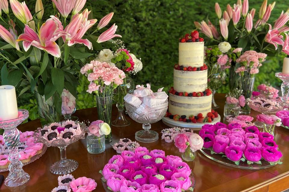 Cake Table Outdoors