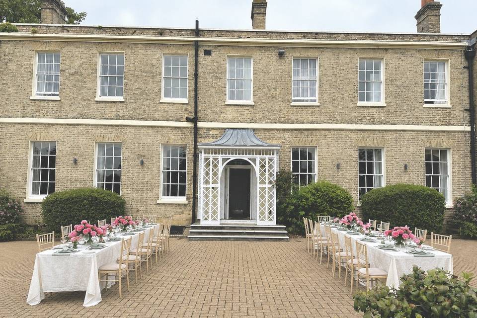 Outdoor Dining Prince Regent