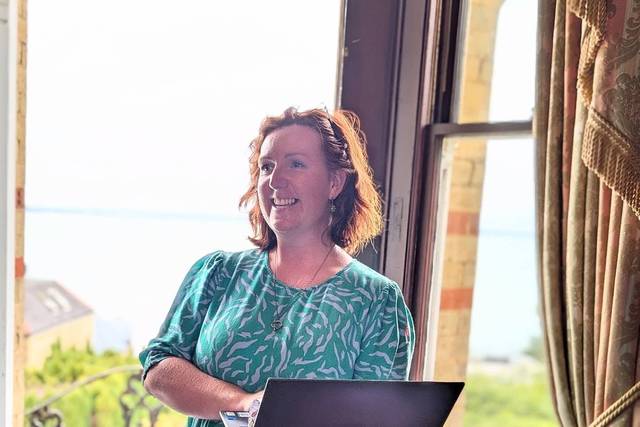 Alexandra Vane Celebrant & Storyteller
