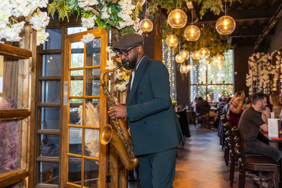 Saxophonist Elegant
