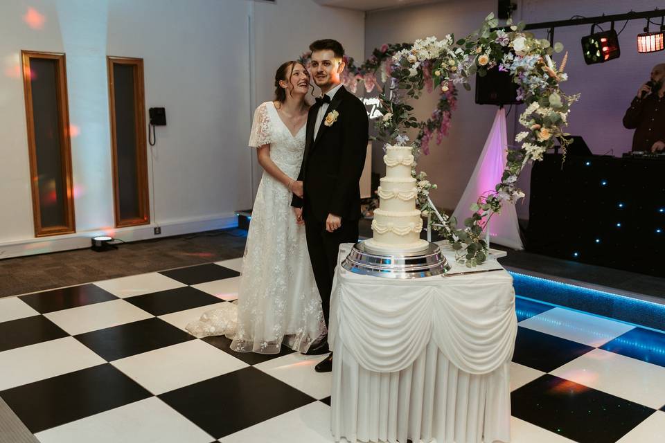 Cake cutting