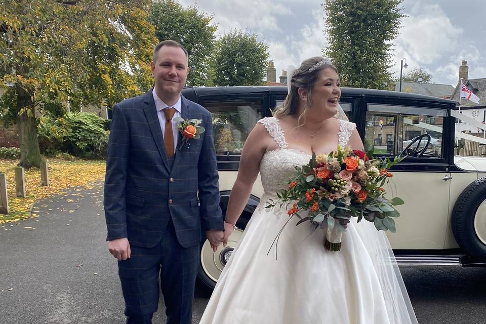 Autumnal modern bridal bouquet