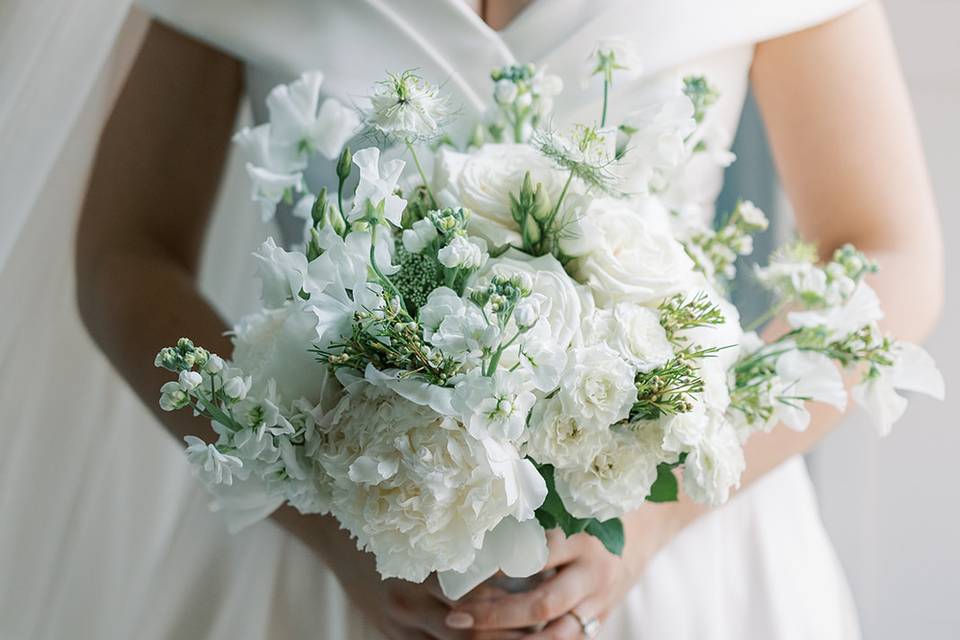Elegant & Classic bouquet