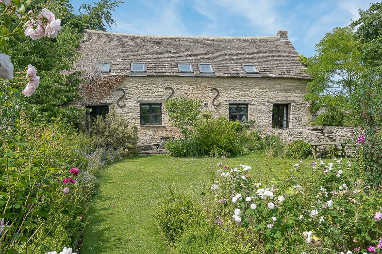 The Great Tythe Barn Tetbury, Gloucestershire - Updated prices ...