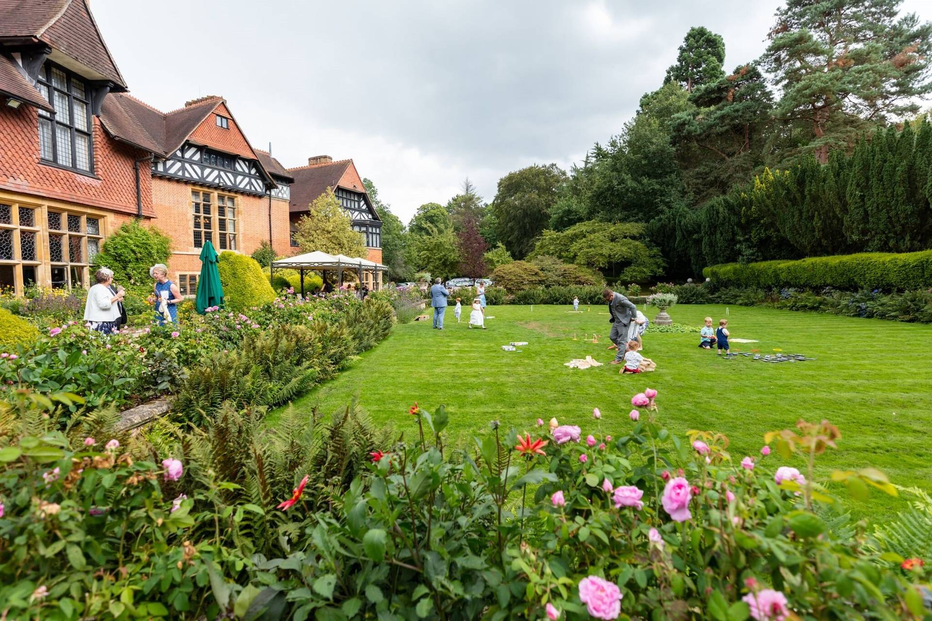 Grim's Dyke Hotel Harrow Weald, Middlesex - Updated prices | hitched.co.uk