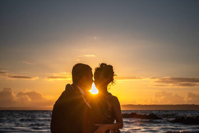 Couple shoot in sunset