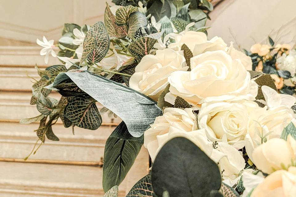 Elegant stair banister floral