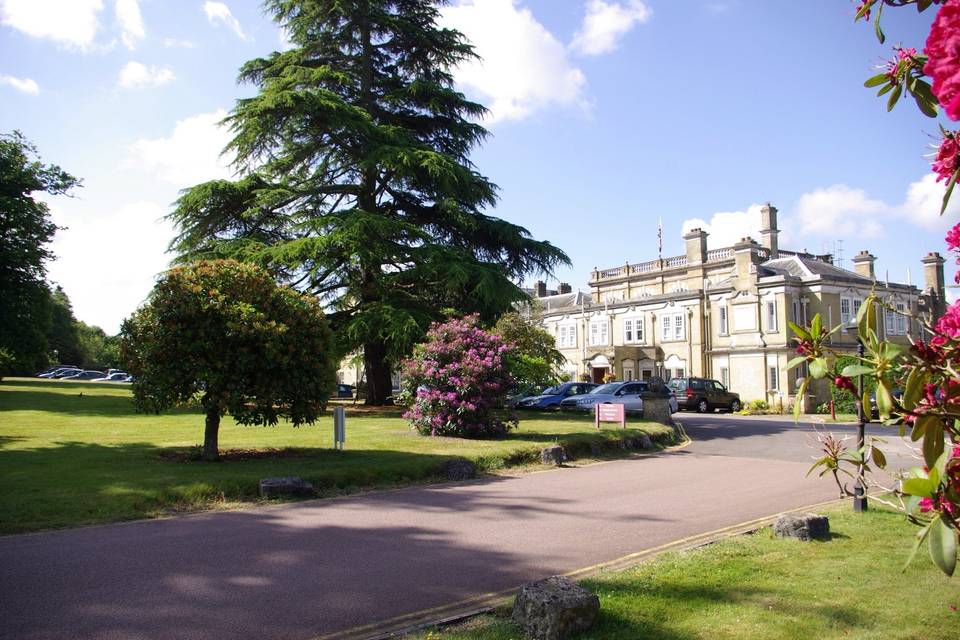 Chilworth Manor Hotel