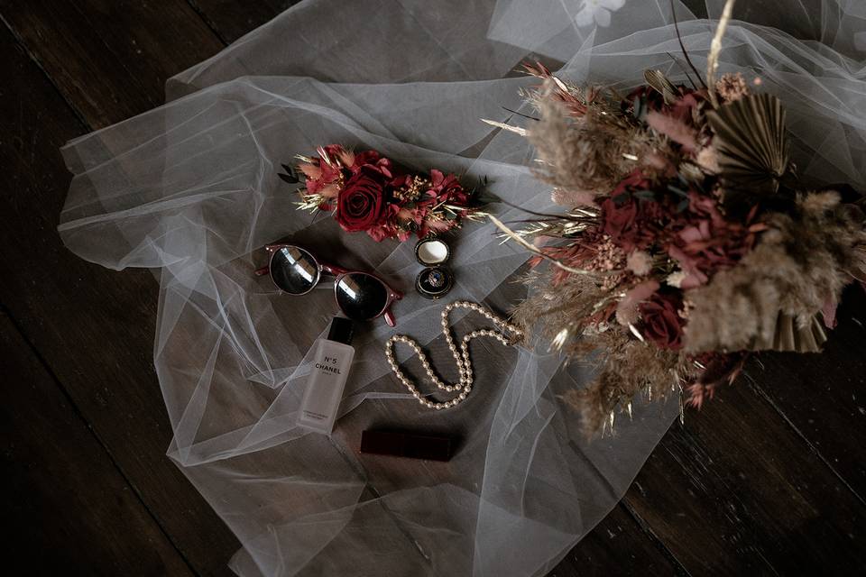 Kate Ventress, Petal Head - accessories for wedding