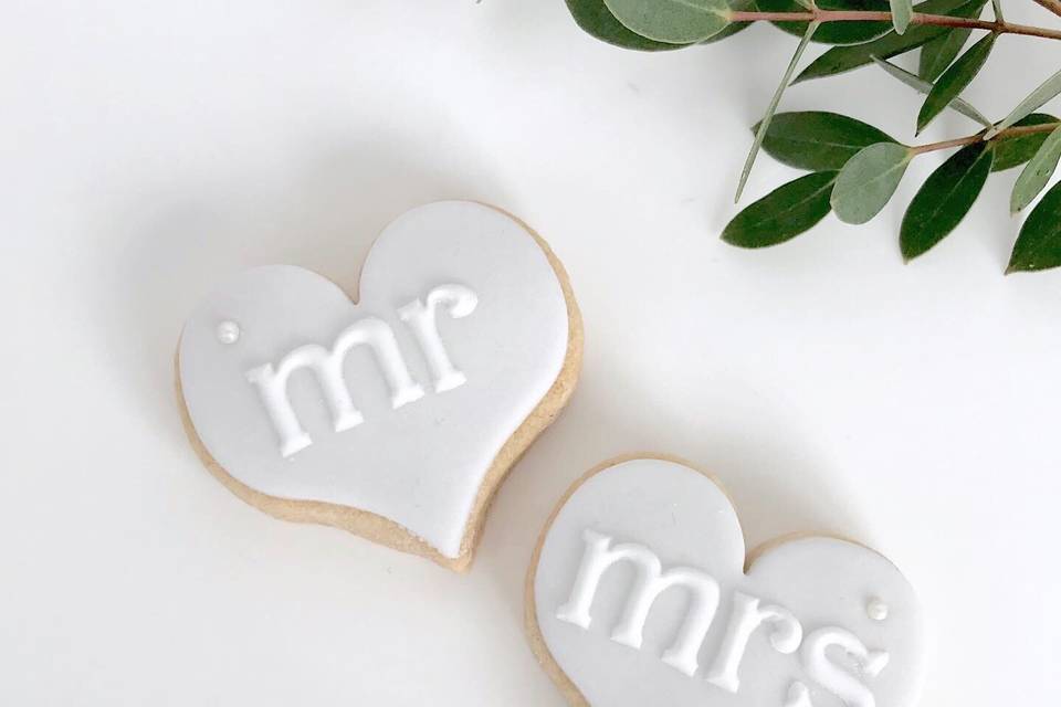 Themed wedding cookies