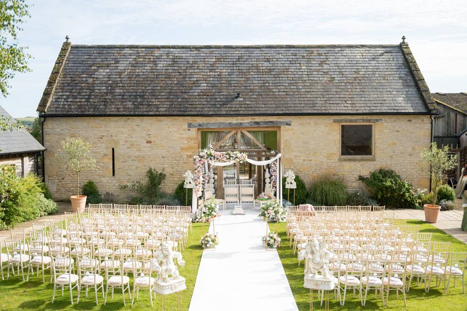 Cotswold outside ceremony