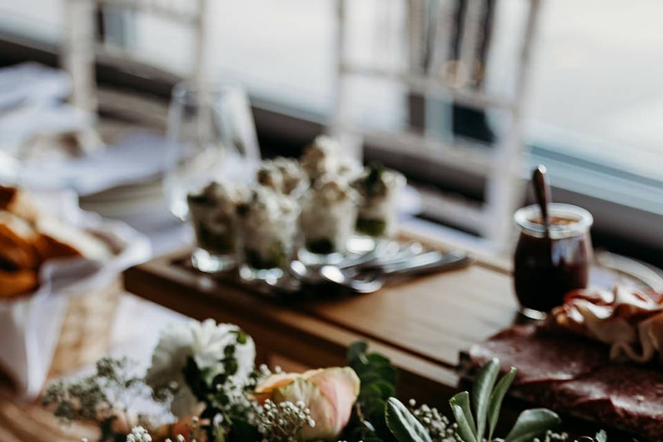 Table Arrangement