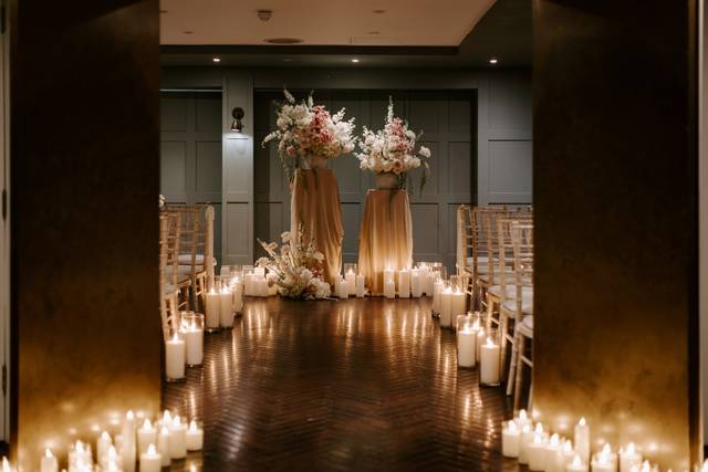 Ceremony - Flower Plinth