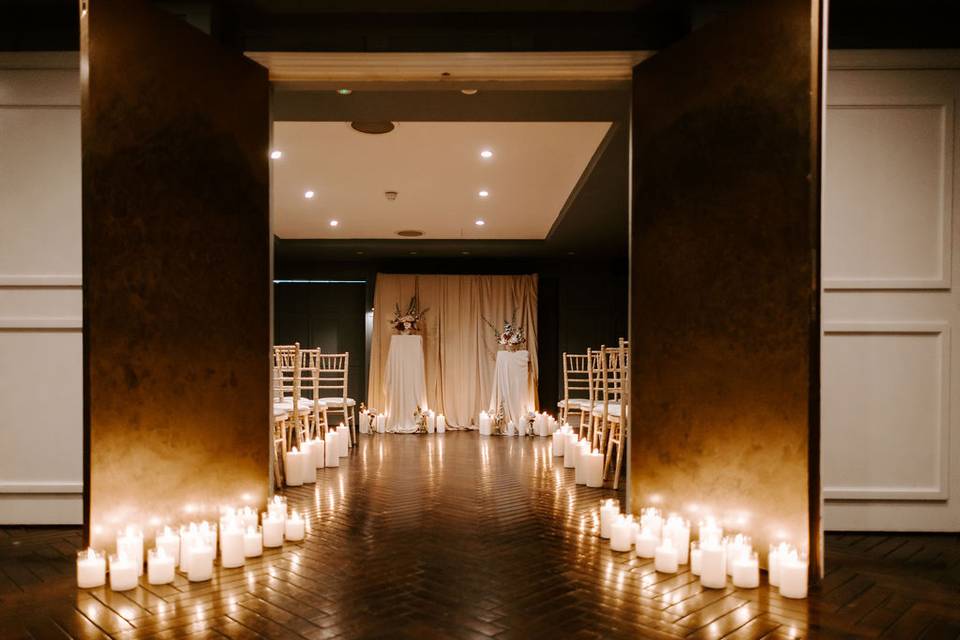 Ceremony - Floral Plinth