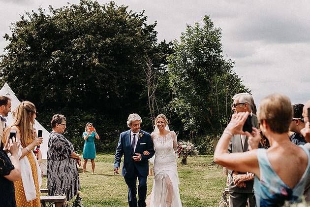 Boho outdoor ceremony