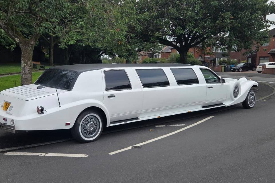 8 seats excalibur