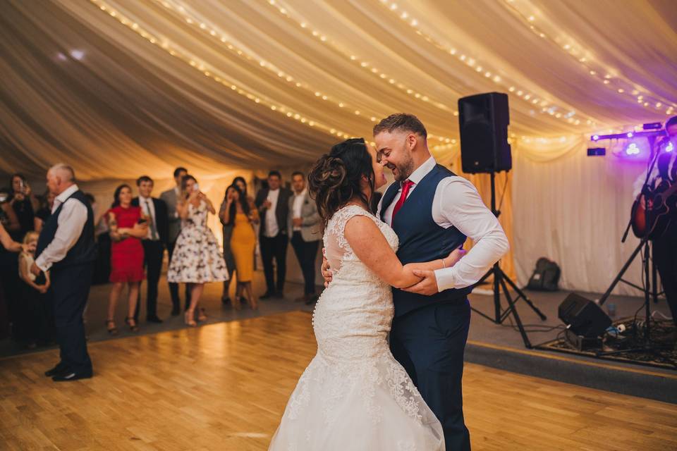 Newlyweds first dance