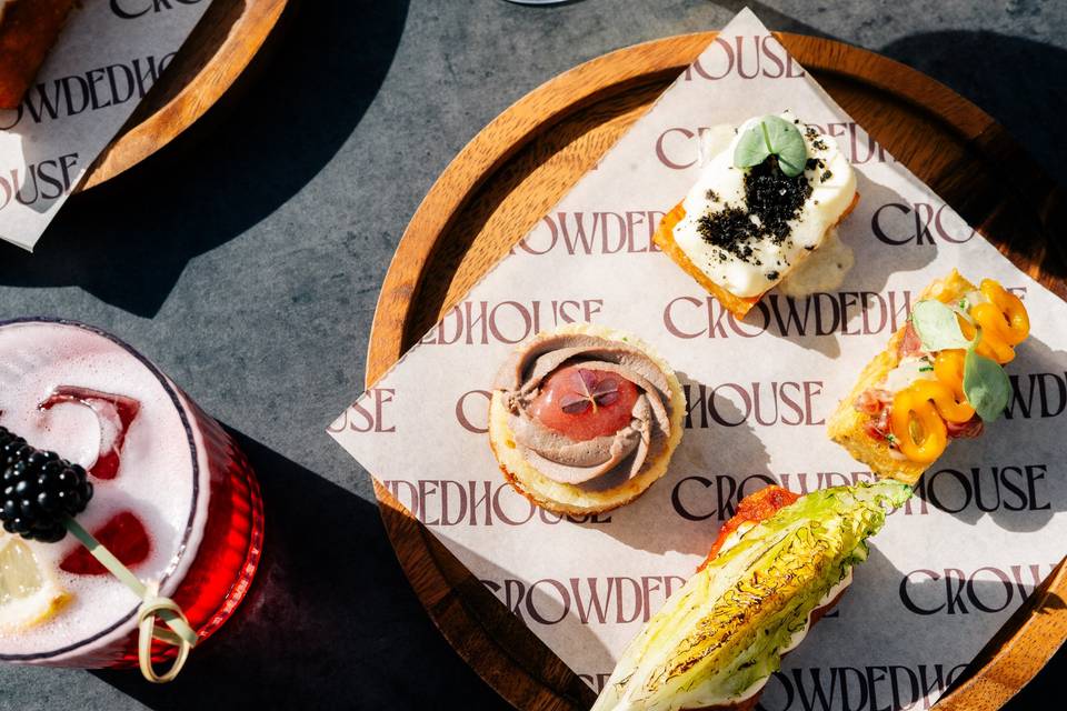 CrowdedHouse