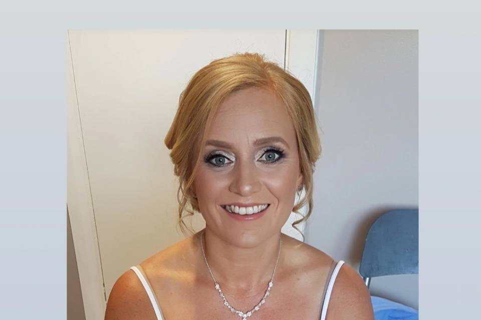 Michelle's soft bridal look