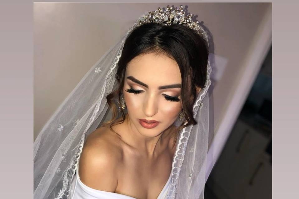 Bridal soft glam