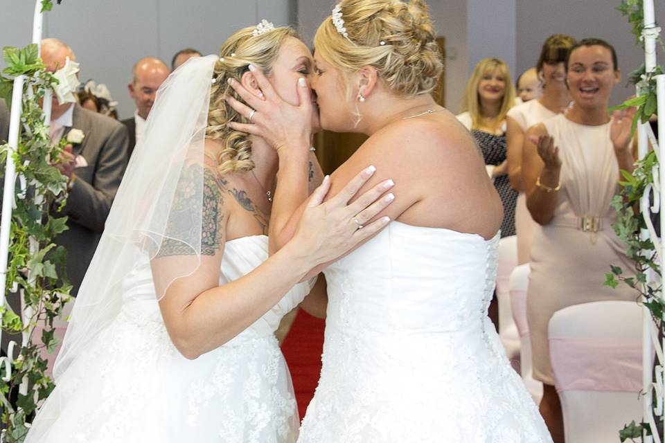 Mrs & Mrs
