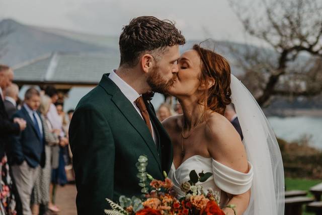 And ....the kiss x