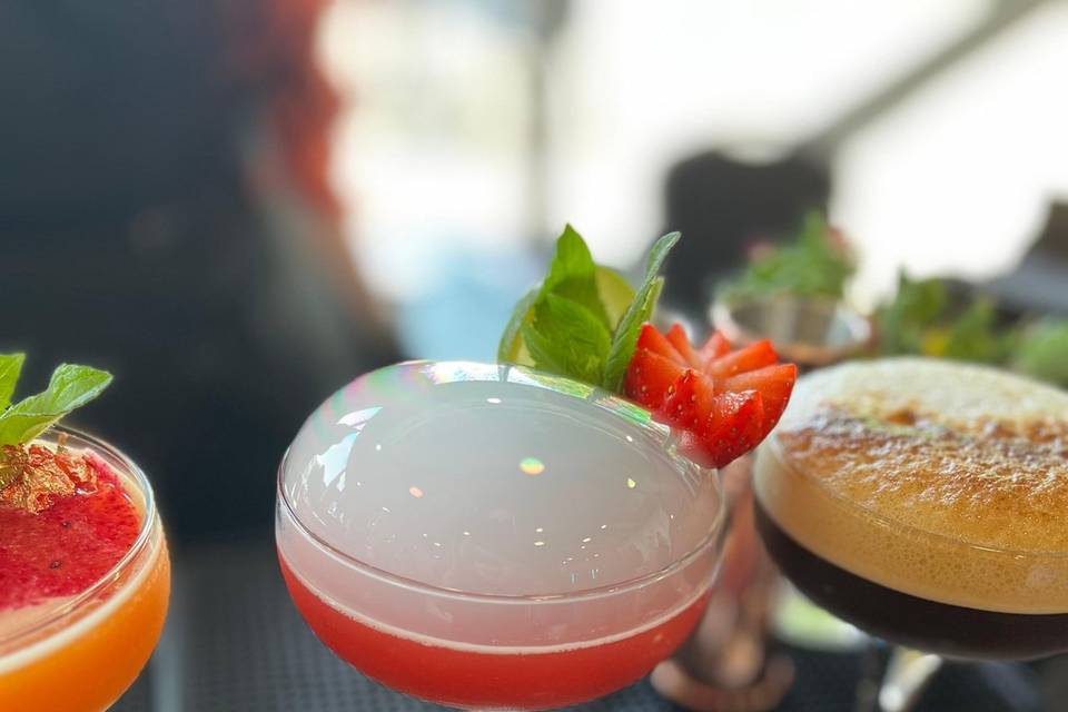 DELICIOUS COCKTAIL