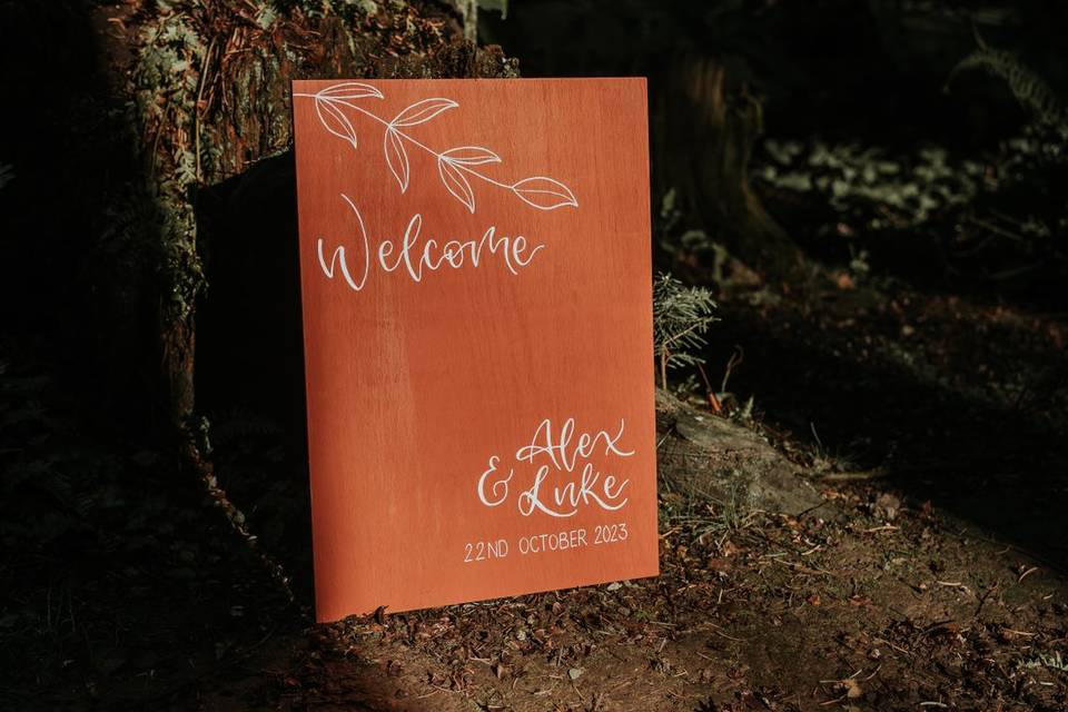 A2 wooden welcome sign