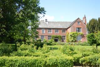 Hellens Manor