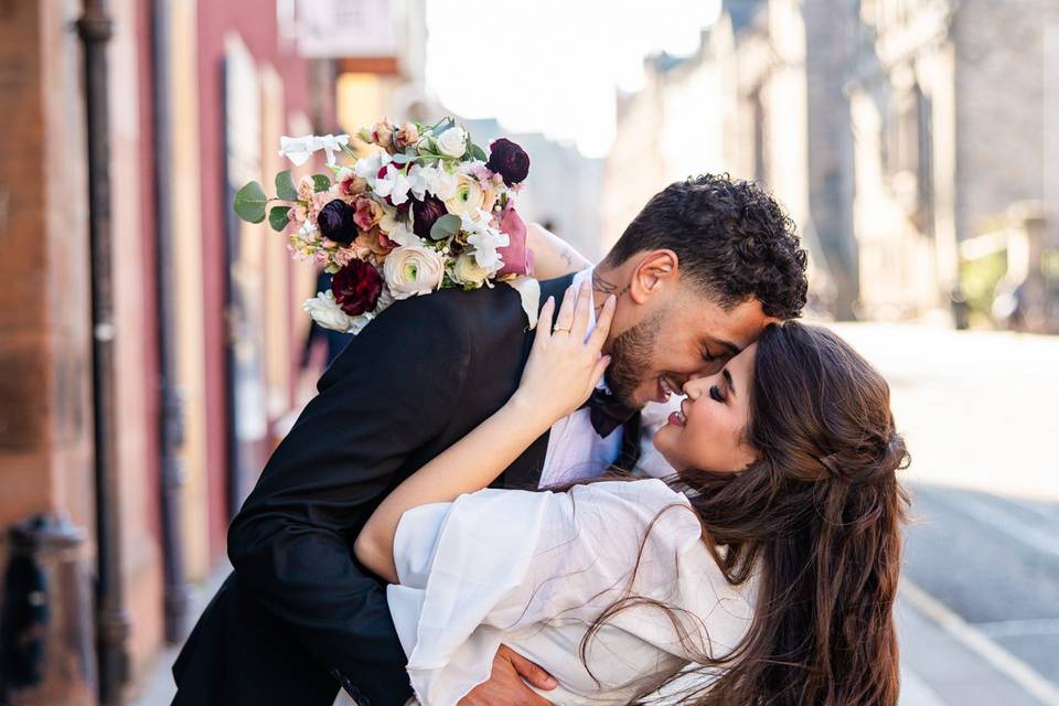 Dip kiss