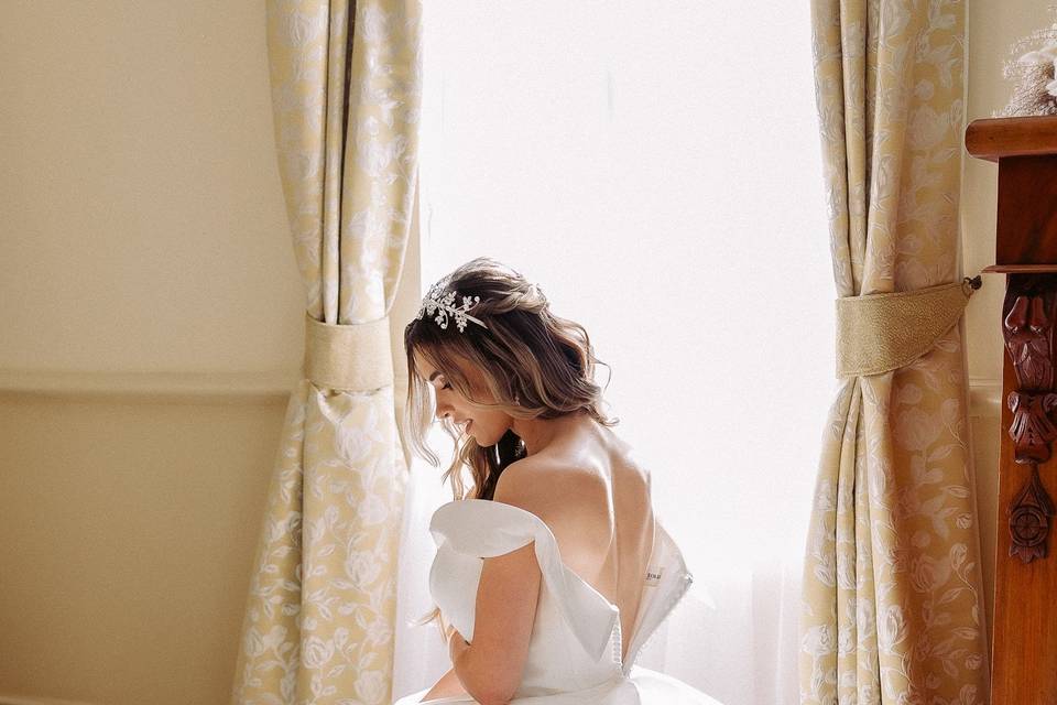 A quiet bridal moment