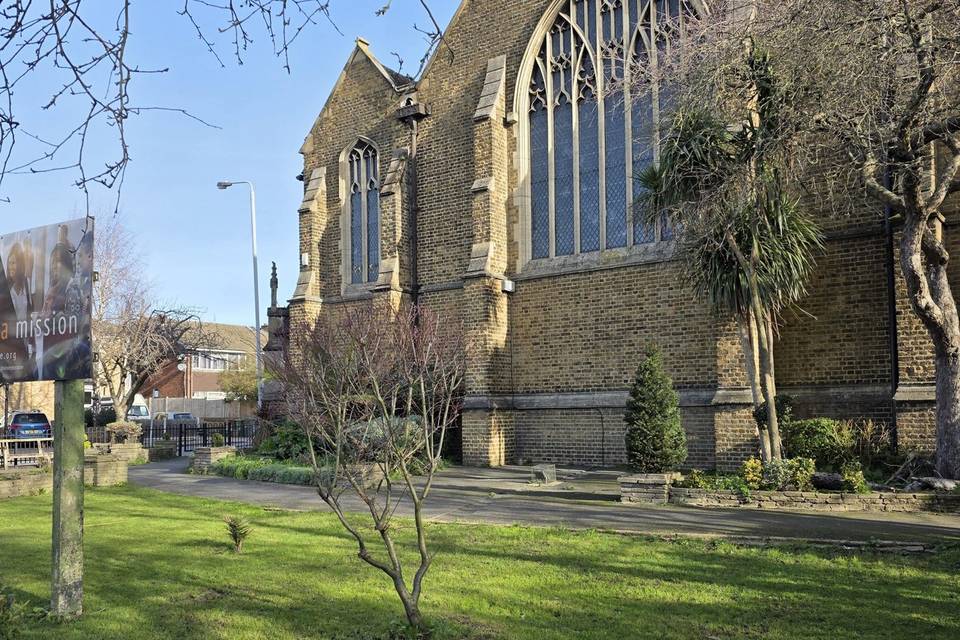 Church Gardens Walkway