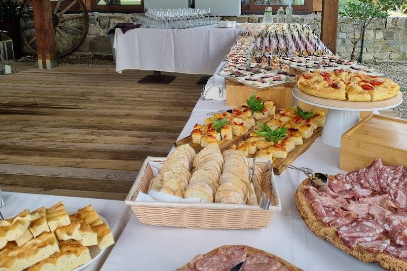 Delicious wedding buffet