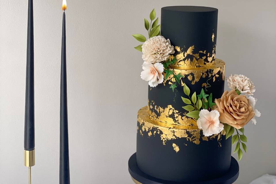 Black wedding cake