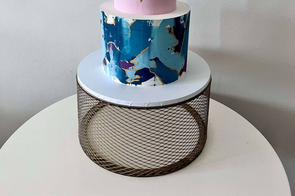 Kintsugi abstract cake