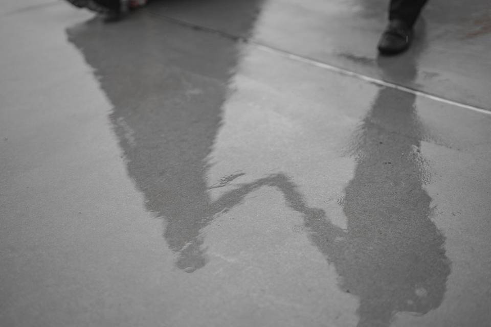 Rain, reflects their love!