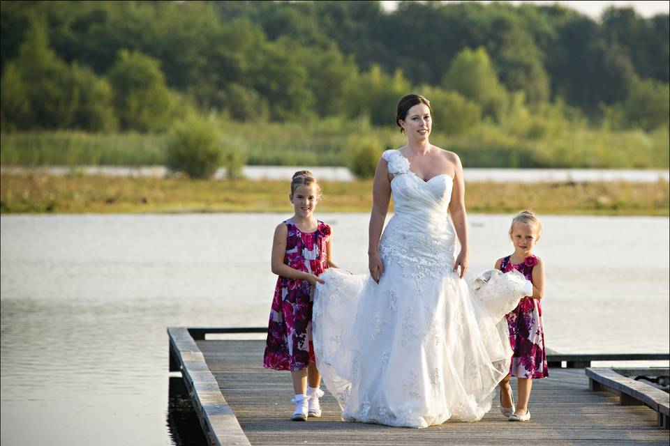 Brockholes Bride on Boardwalk