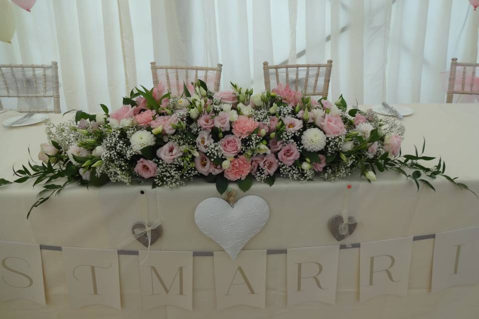 Pink top table flowers