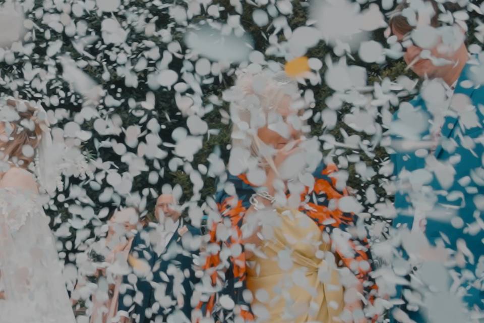 MORE confetti!