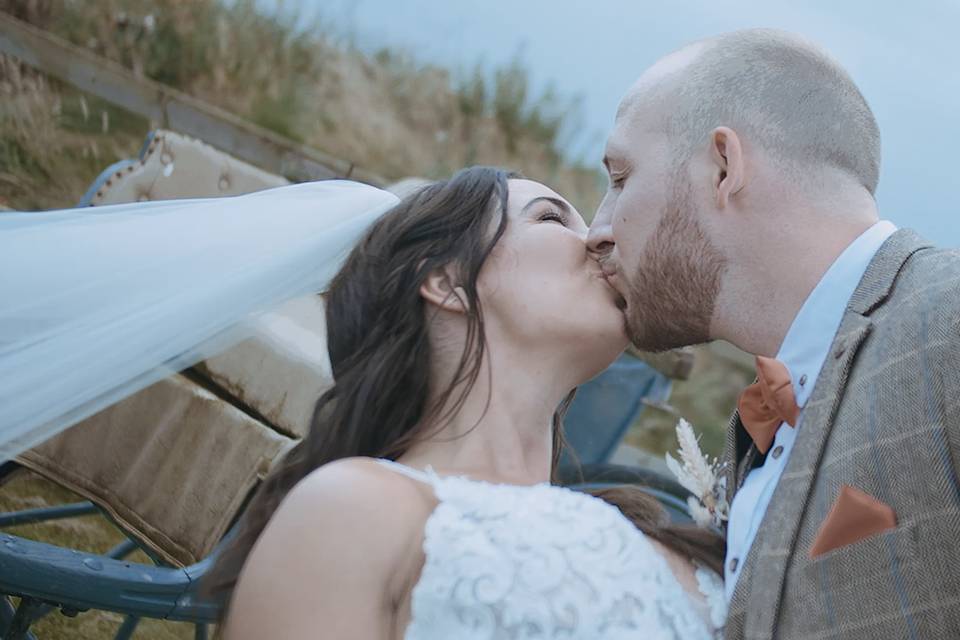 That special kiss!