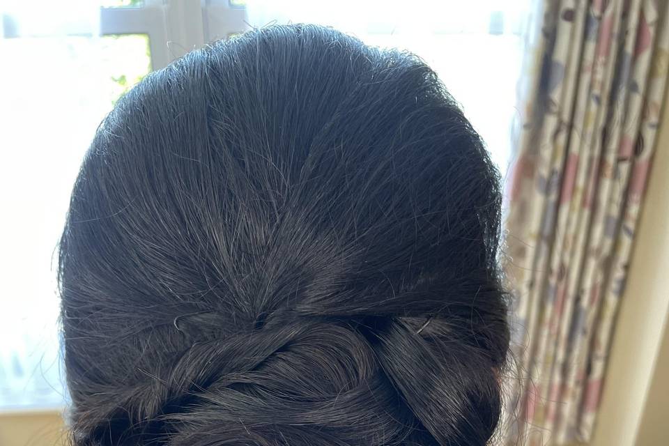 Classic wide bun