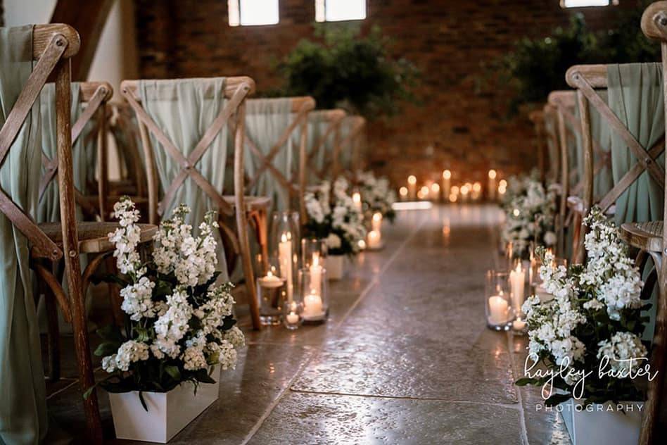 Aisle decor