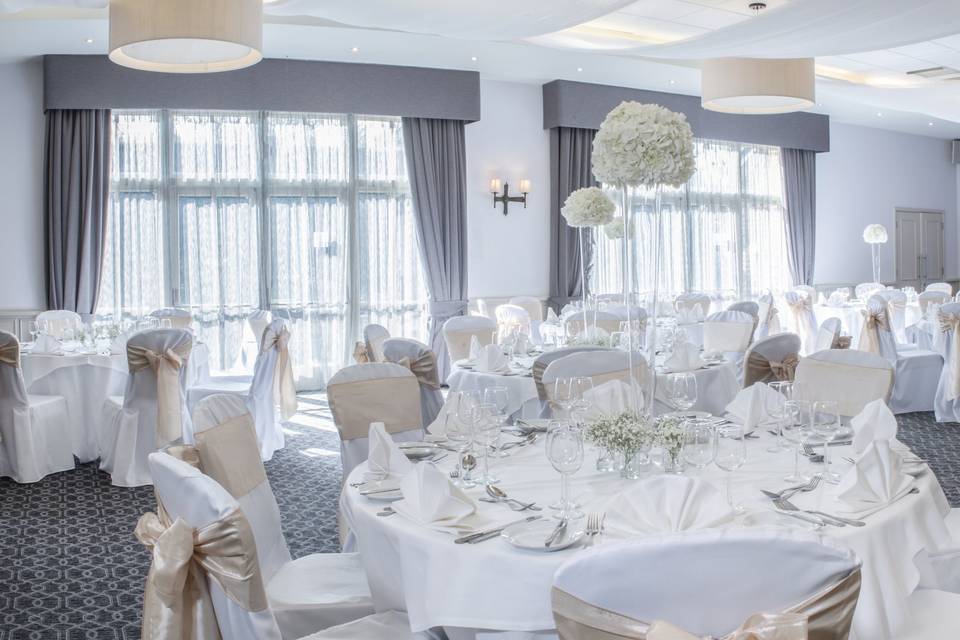 Entertain your guests in our refurbished Arden Suite for your wedding breakfast & reception
