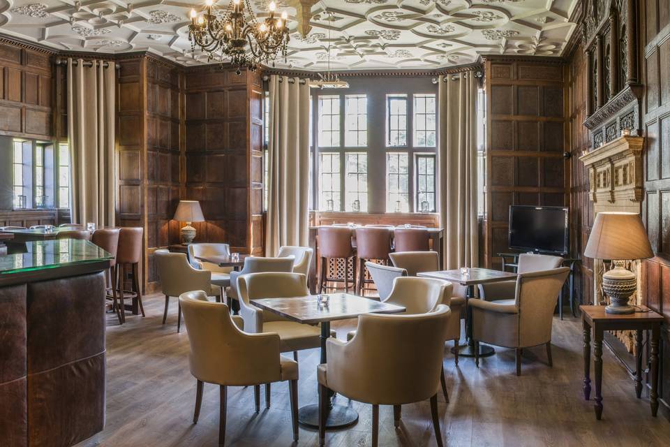 Enjoy a drink or two in our Lutyens Bar in the Manor House