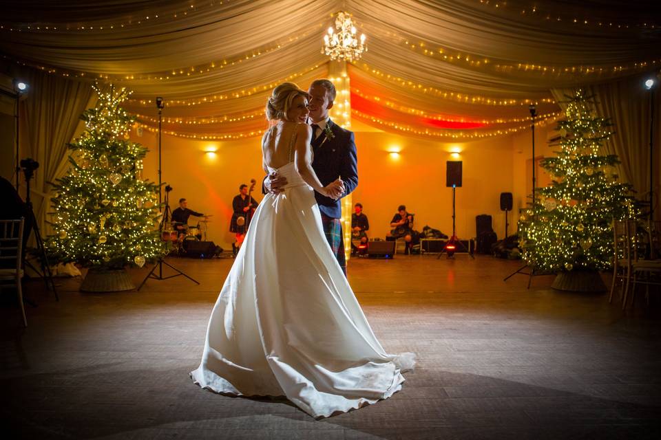 Newlyweds dancing