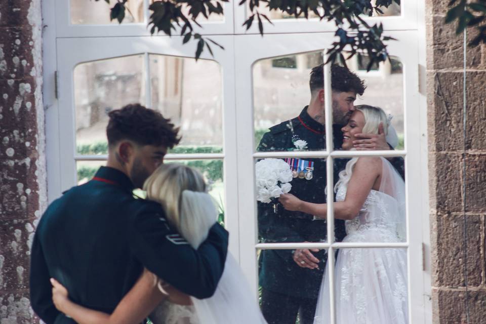 Love like no ones watching