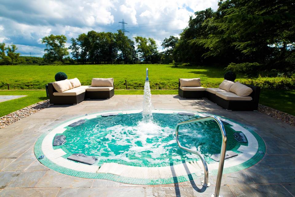 Outdoor Hottub